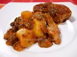 Agnello con funghi e patate