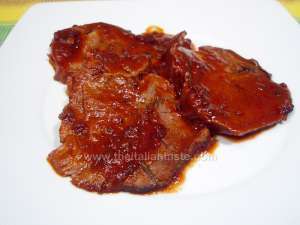 Pot roast beef in tomato sauce