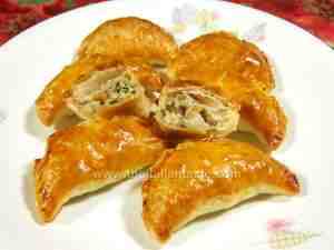Puff pastry tidbits with anchovy filling