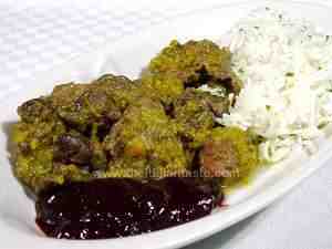 Roe stew accompanied by Basmati rice and topped with wildberry jam