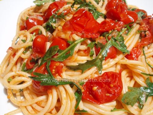Tomato and rocket spaghetti