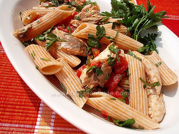 Pasta salad with mackerels