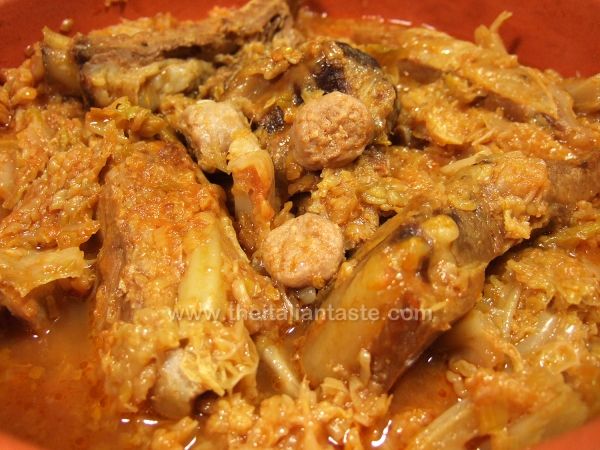 Pork ribs with savoy cabbage