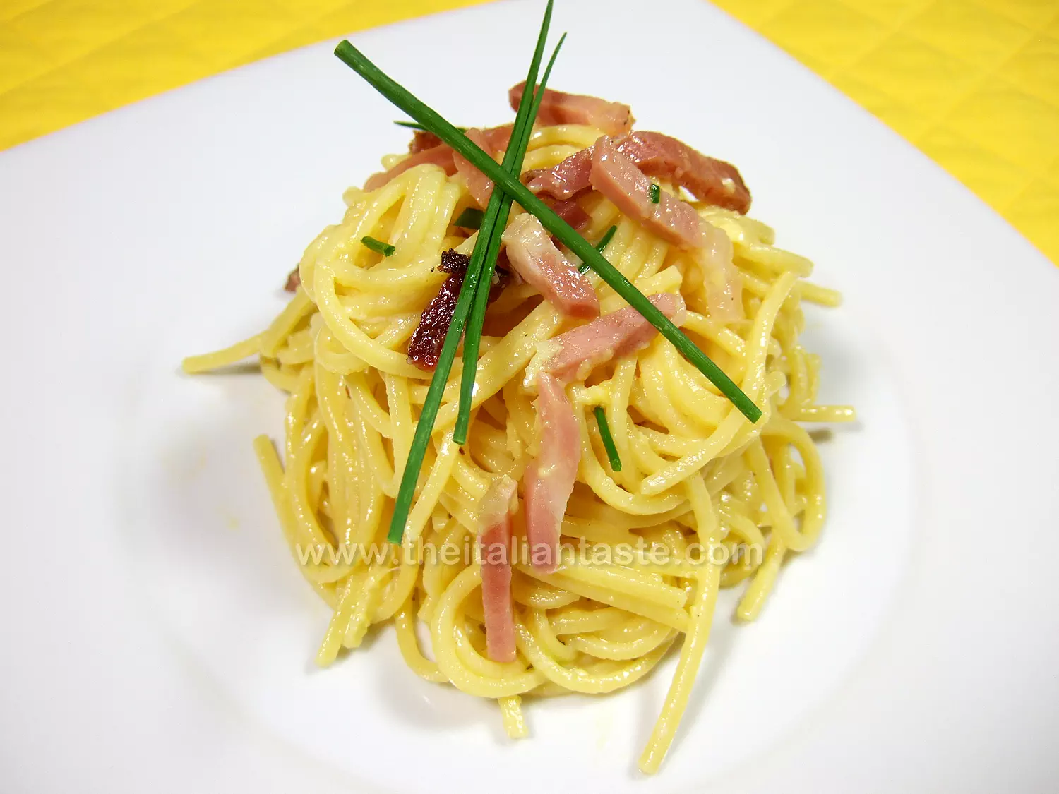 Spaghetti alla chitarra, is a variety of egg pasta typical of the